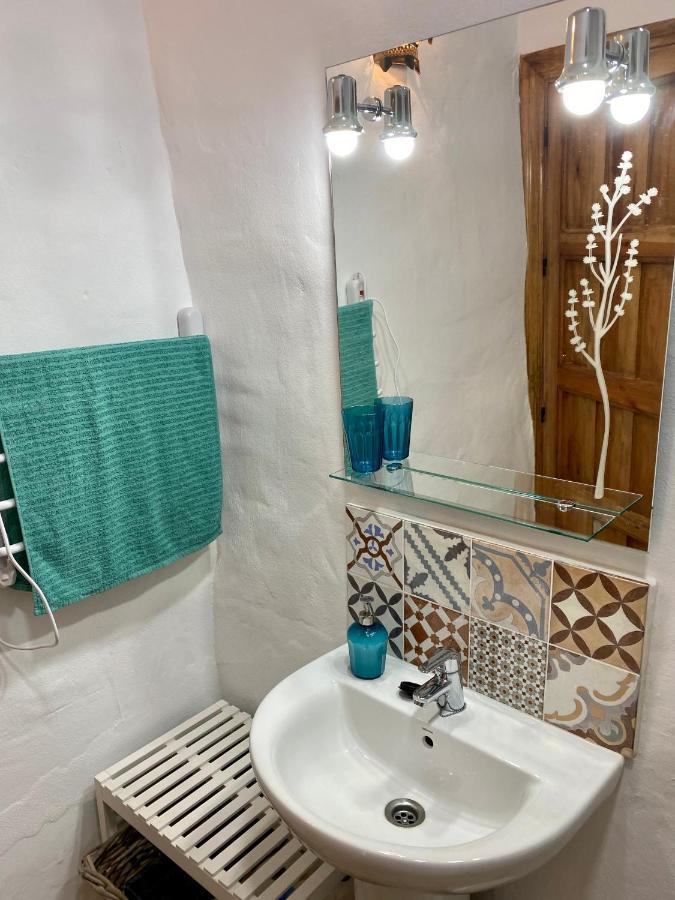 Cheerful One Bedroom Townhouse With Patio Арчес Экстерьер фото